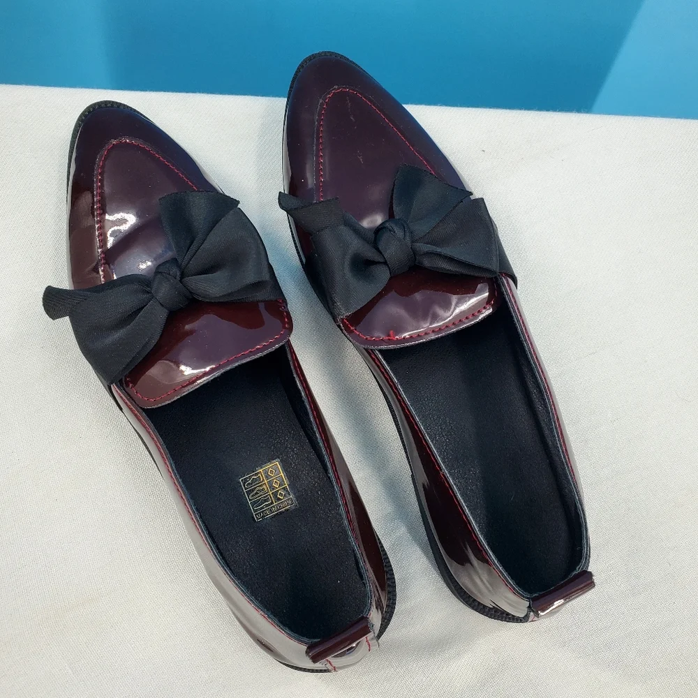 N/A burgundy maroon